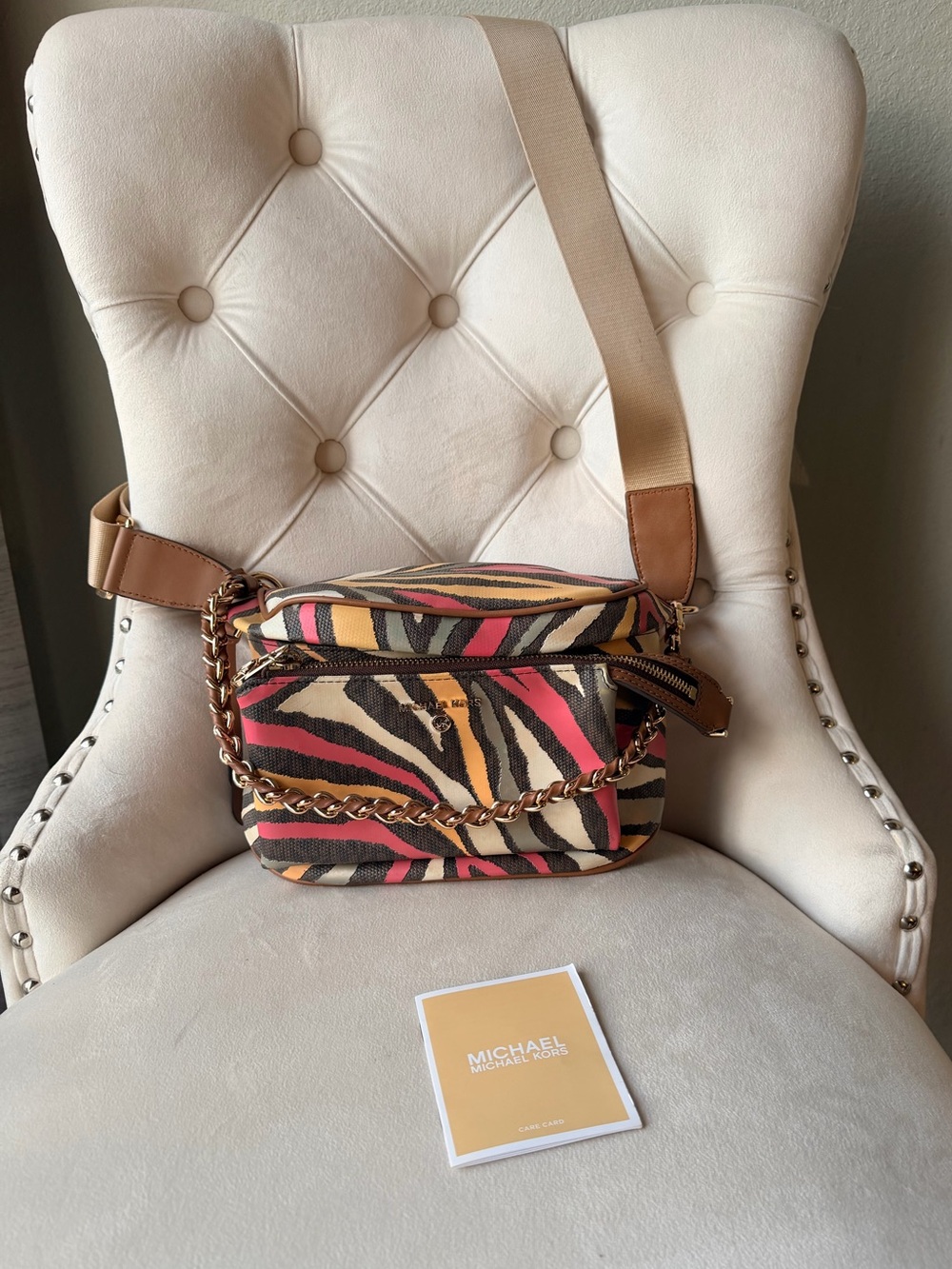 🎀 Michael Kors Zebra-Print Crossbody with Gold Chain - multicolor